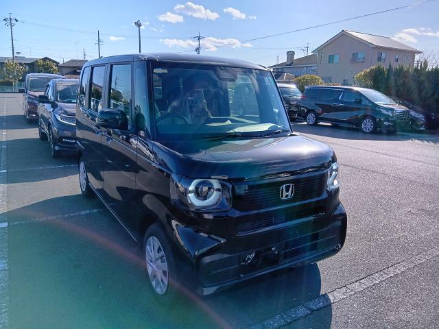 ホンダ N-BOX ベースグレード