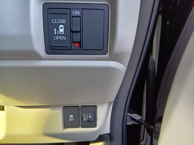 ホンダ N-BOX ベースグレード