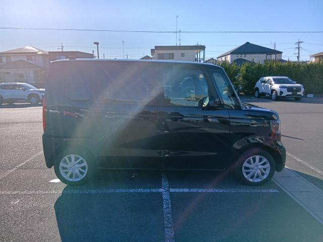 ホンダ N-BOX ベースグレード