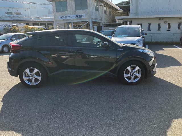 トヨタ C-HR S LEDパッケージ