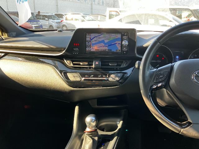 トヨタ C-HR S LEDパッケージ