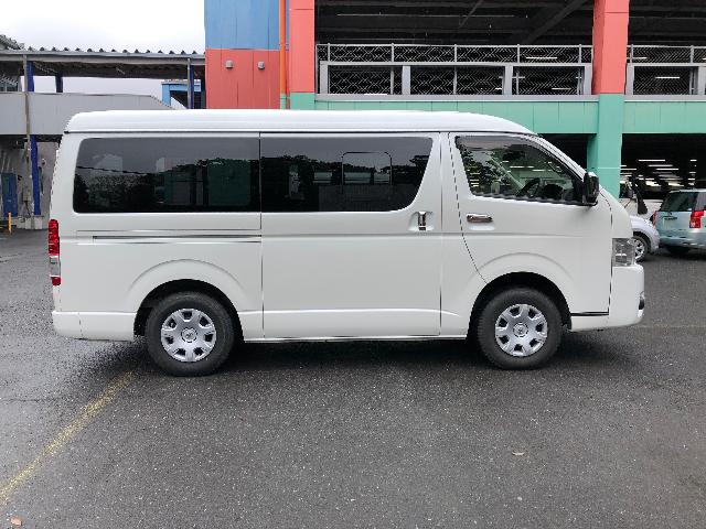 トヨタ ハイエースバン スーパーGL