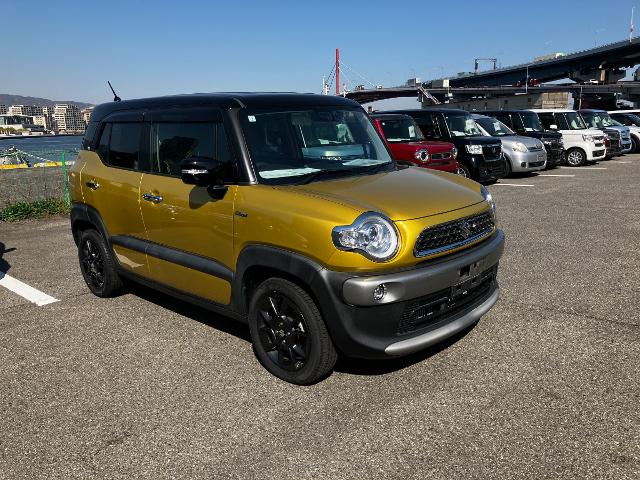 スズキ クロスビー 4WD ハイブリッド MZ