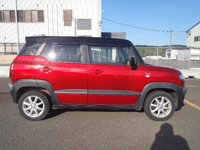 スズキ クロスビー 4WD ハイブリッド MV