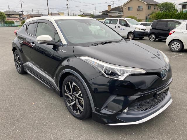 トヨタ C-HR ハイブリッド G