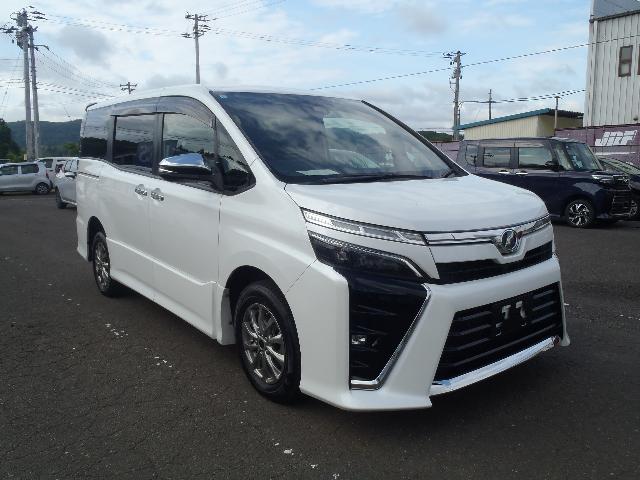 トヨタ ヴォクシー ZS “煌Ⅱ”7人