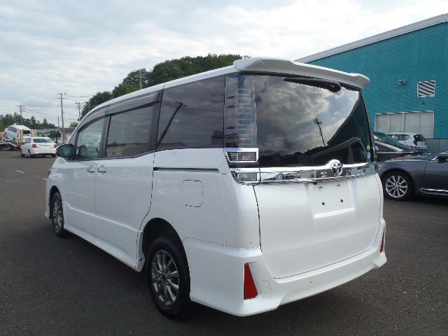トヨタ ヴォクシー ZS “煌Ⅱ”7人