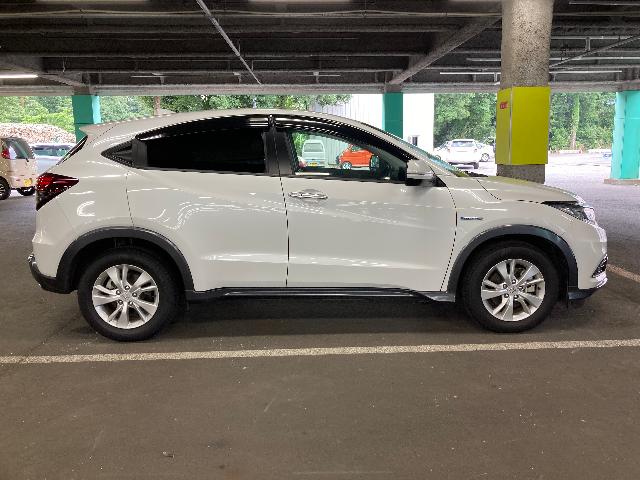 ホンダ ヴェゼルハイブリッド HYBRID X Honda SENSING