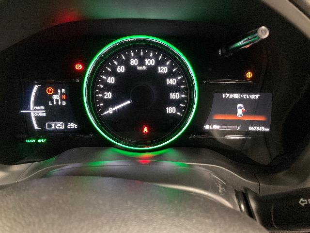 ホンダ ヴェゼルハイブリッド HYBRID X Honda SENSING