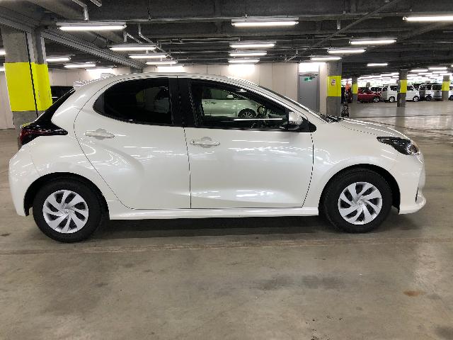 トヨタ ヤリス X