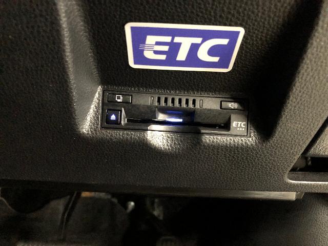 トヨタ ヤリス X