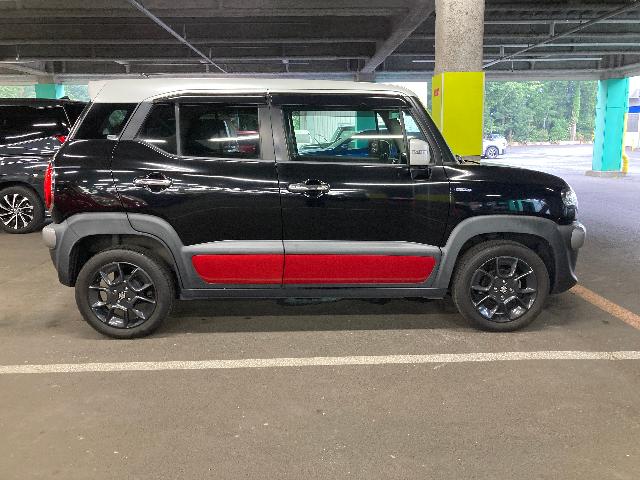 スズキ クロスビー 4WD ハイブリッド MZ