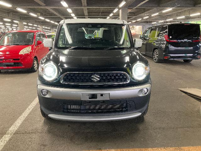 スズキ クロスビー 4WD ハイブリッド MZ