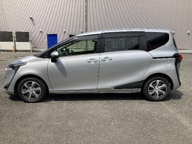 トヨタ シエンタ G クエロ