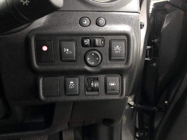 日産 ノート　ＨＢ e-POWER X