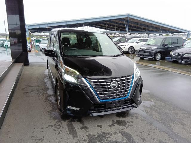 日産 セレナ e-POWER ハイウェイスター V