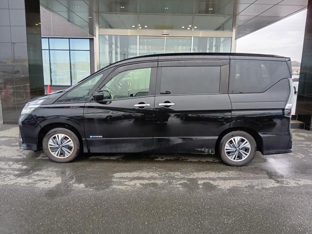 日産 セレナ e-POWER ハイウェイスター V