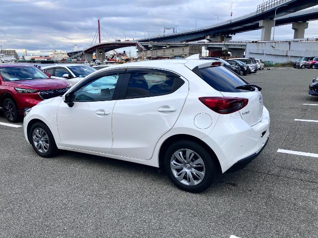 マツダ MAZDA2 15S Smart Edition