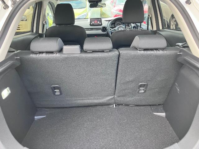 マツダ MAZDA2 15S Smart Edition