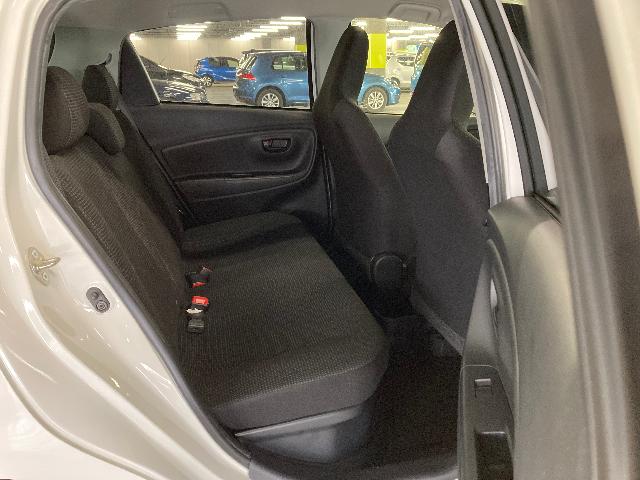 トヨタ ヴィッツハイブリッド F