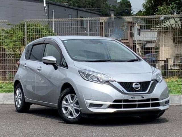 日産 ノート X アラウンドビューモニターLEDヘッドライト付き