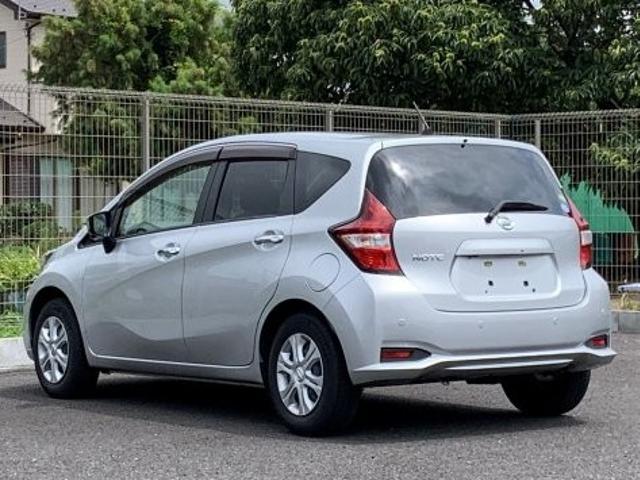 日産 ノート X アラウンドビューモニターLEDヘッドライト付き